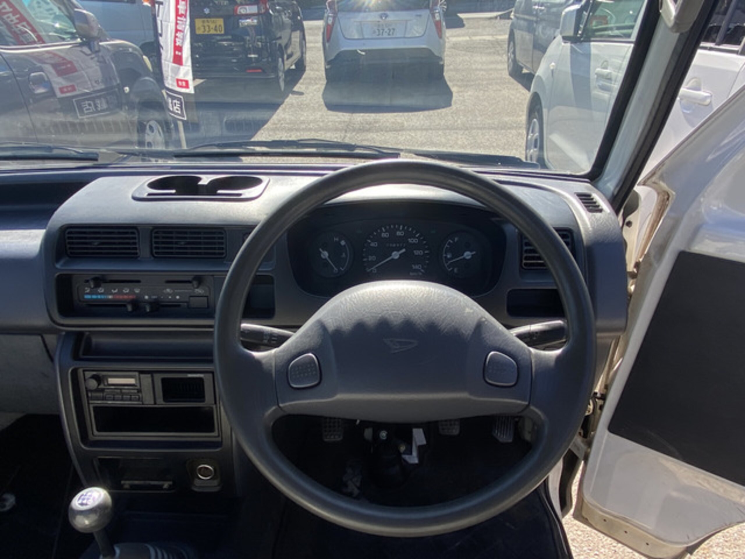 1999 Daihatsu Hijet JDM car for sale — photo 13 of 19
