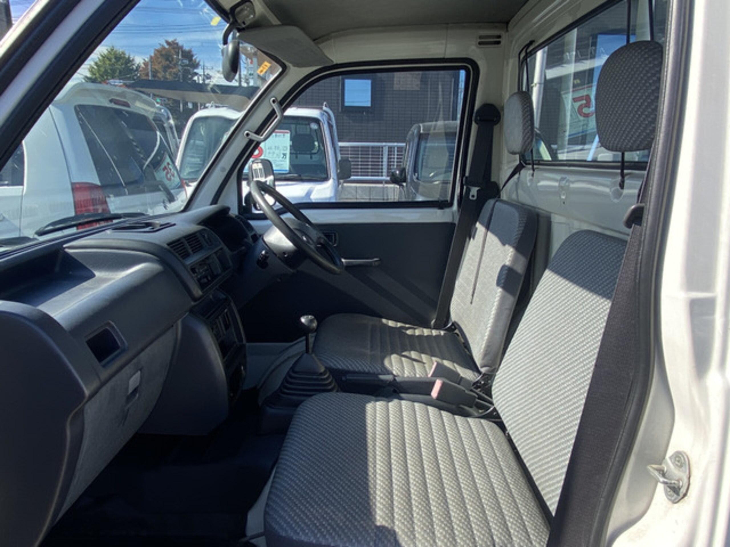 1999 Daihatsu Hijet JDM car for sale — photo 16 of 19