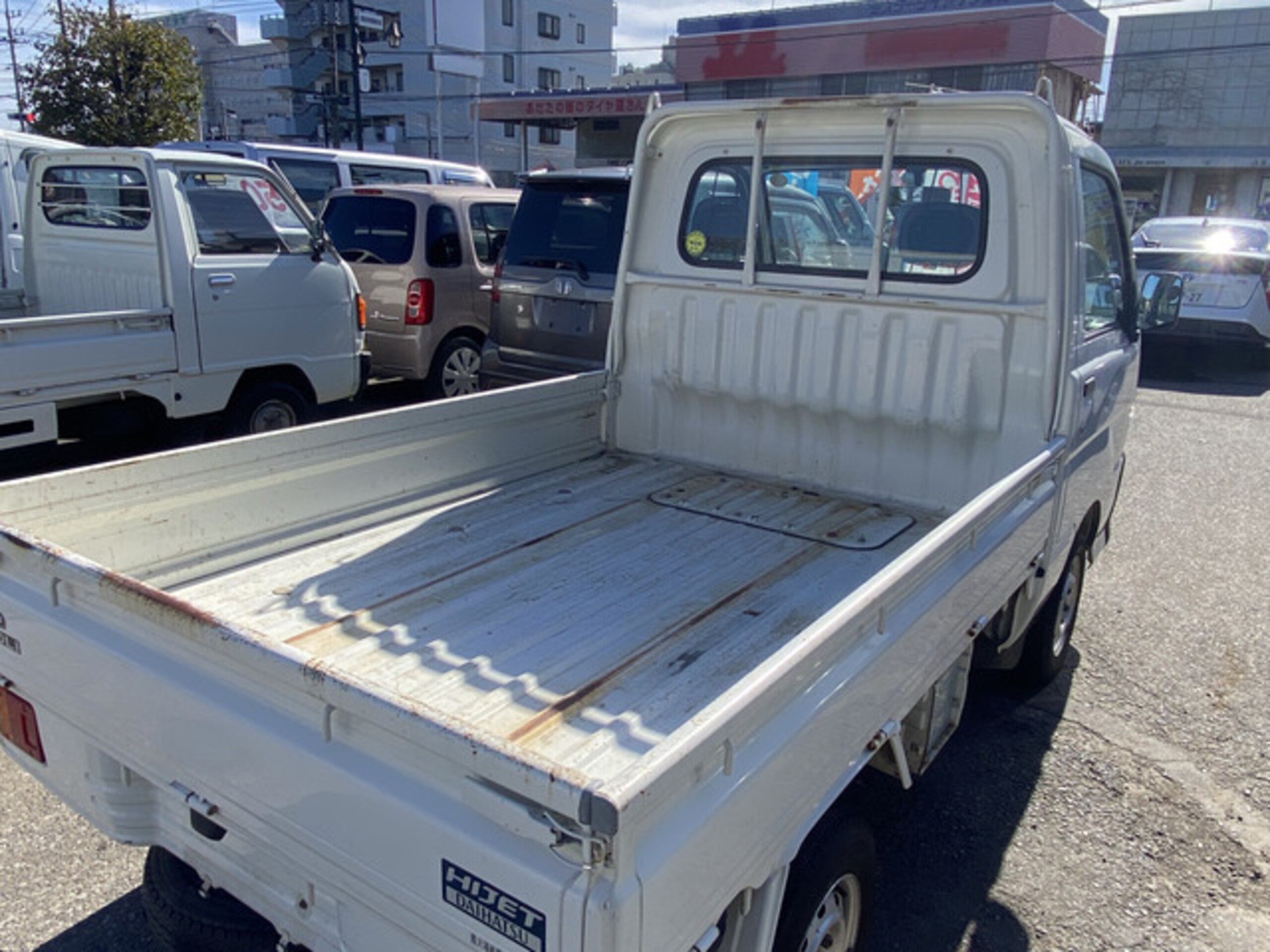 1999 Daihatsu Hijet JDM car for sale — photo 9 of 19