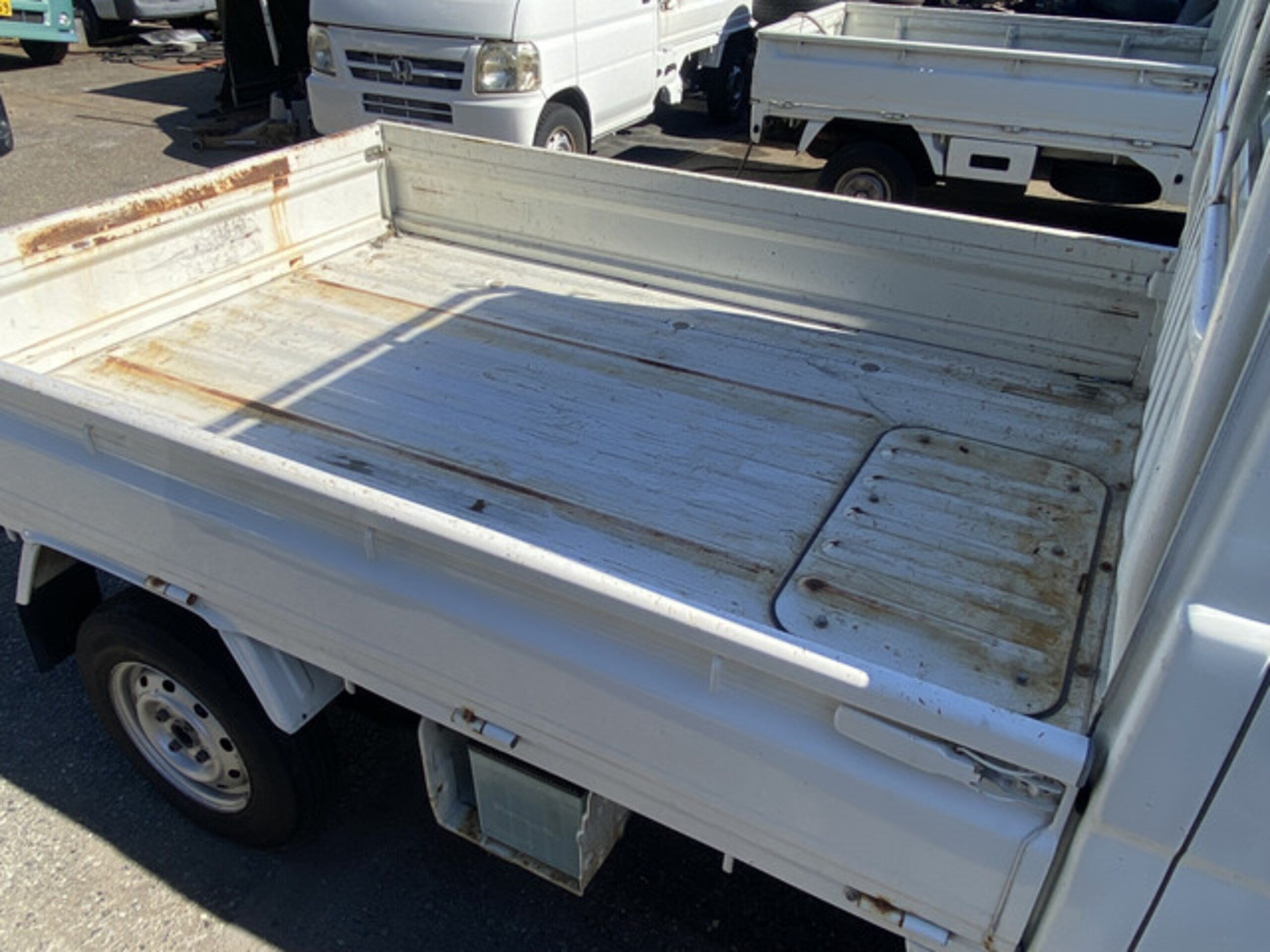 1999 Daihatsu Hijet JDM car for sale — photo 10 of 19
