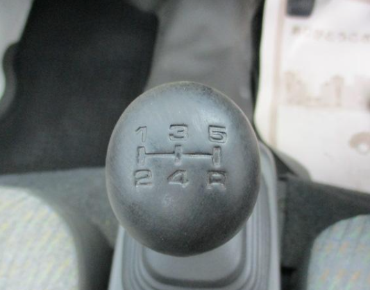 2000 Suzuki Carry JDM car for sale — photo 15 of 25
