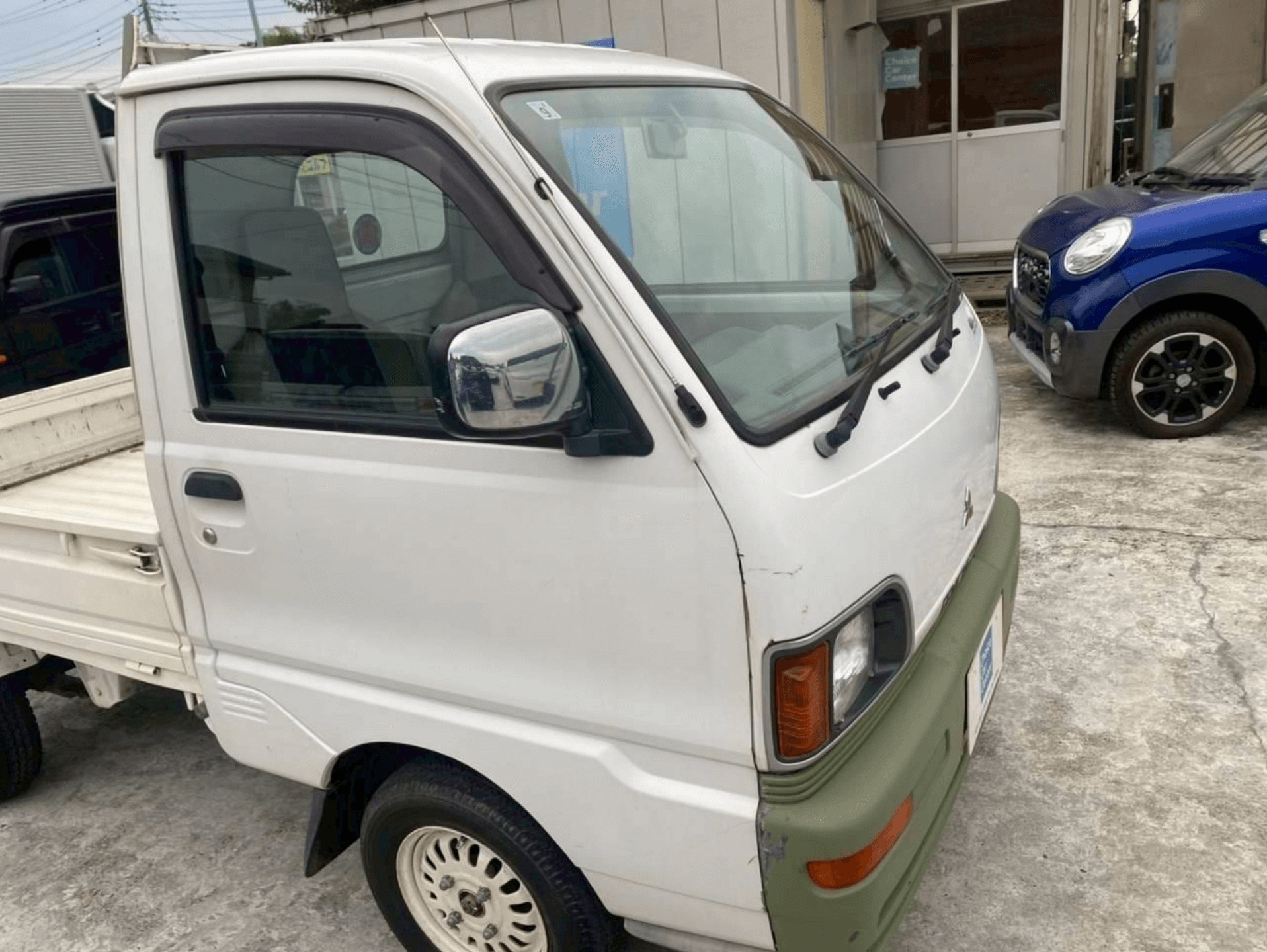 1998 Mitsubishi Minicab JDM car for sale — photo 7 of 25