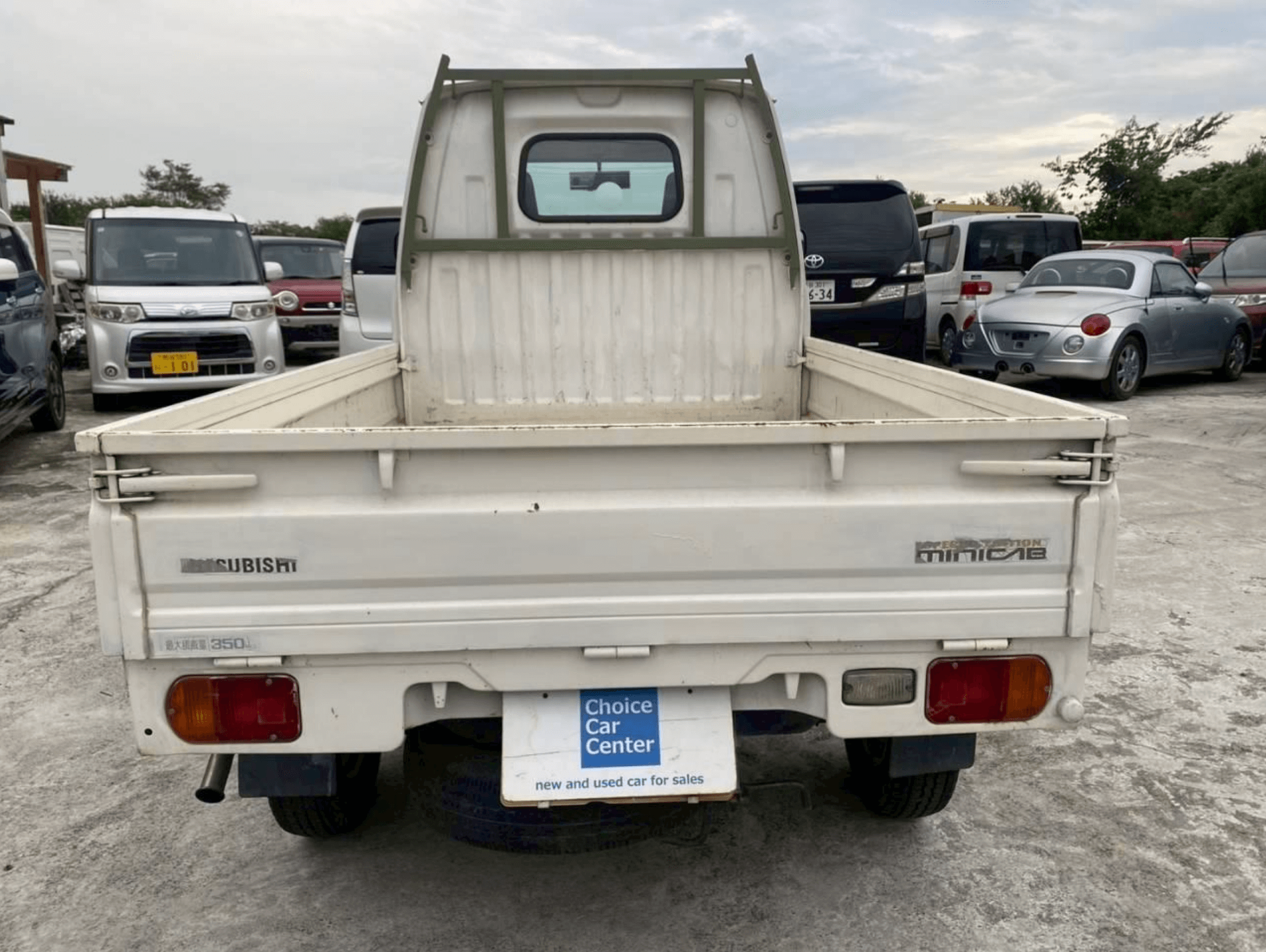 1998 Mitsubishi Minicab JDM car for sale — photo 15 of 25