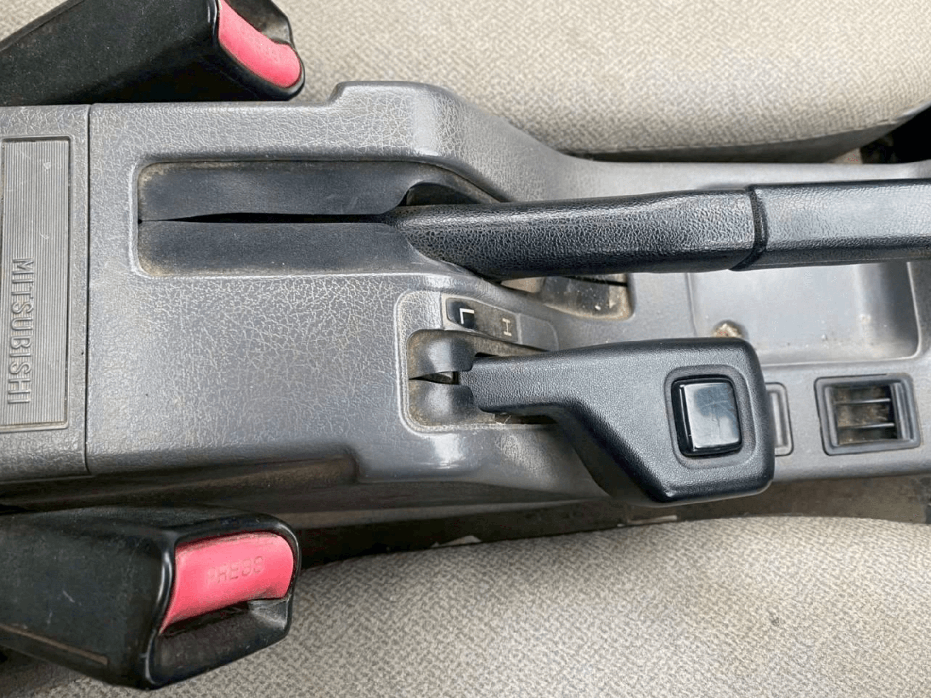 1998 Mitsubishi Minicab JDM car for sale — photo 6 of 25