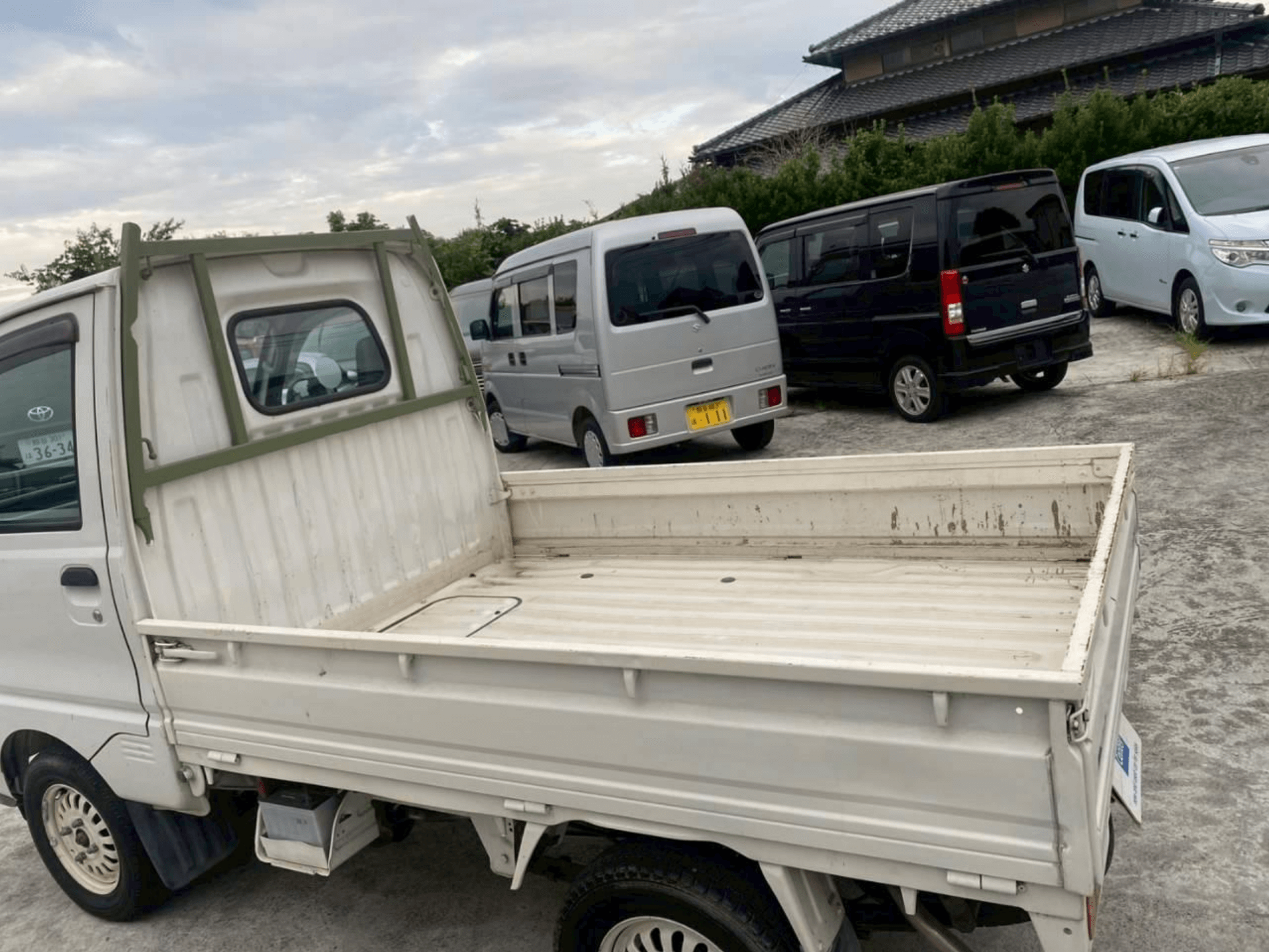 1998 Mitsubishi Minicab JDM car for sale — photo 25 of 25