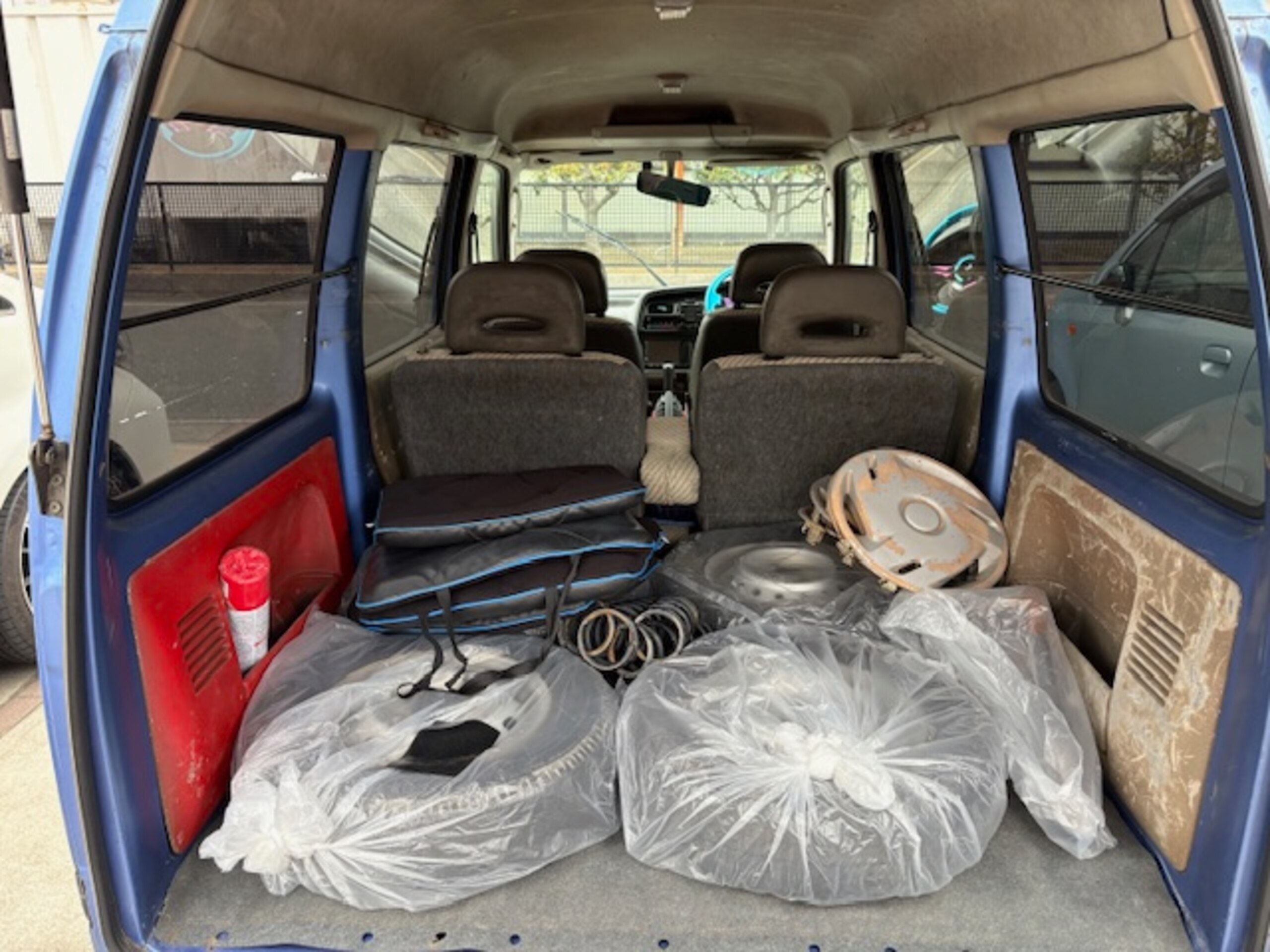 1998 Suzuki Every JDM car for sale — photo 11 of 25