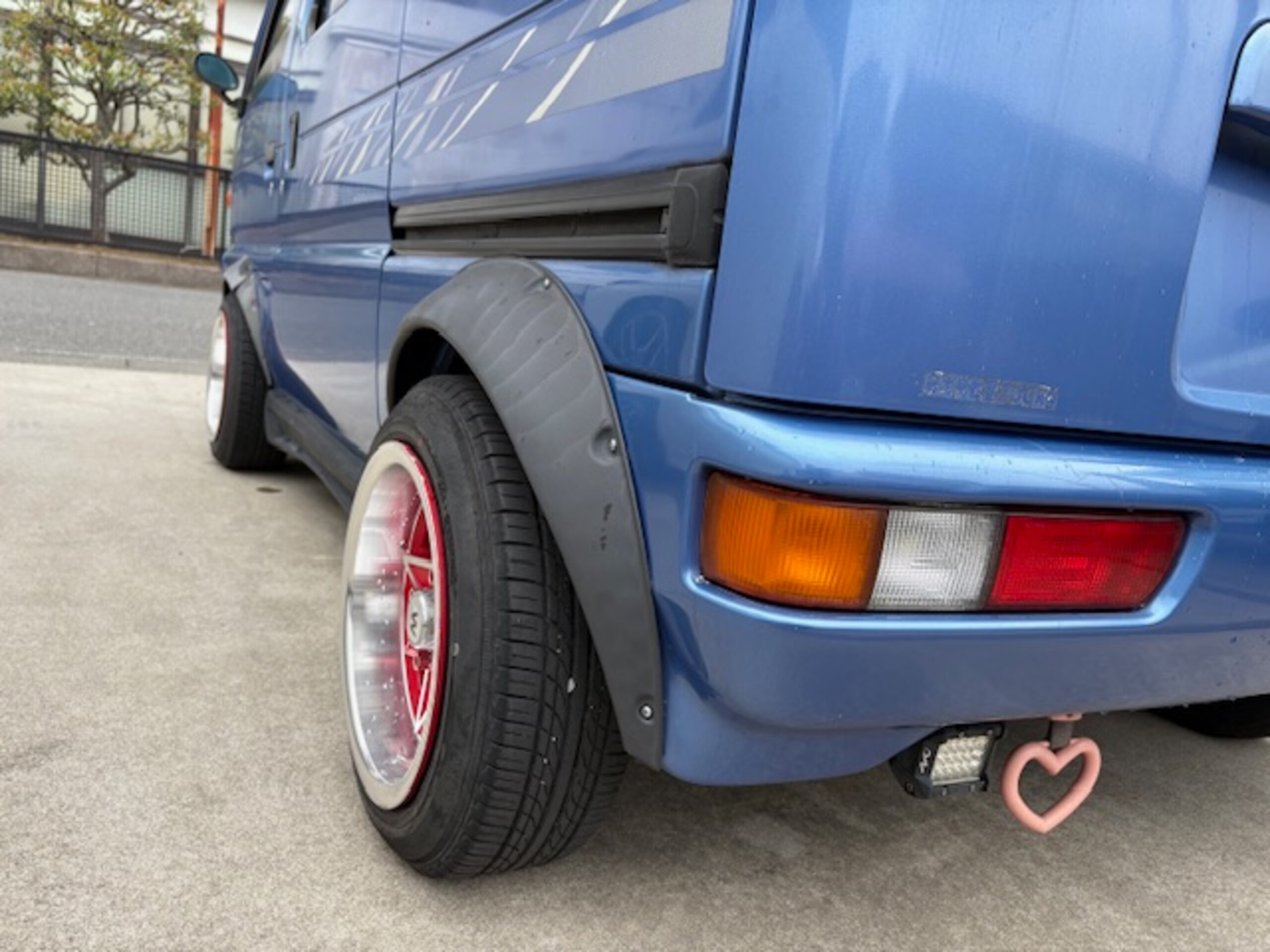 1998 Suzuki Every JDM car for sale — photo 16 of 25