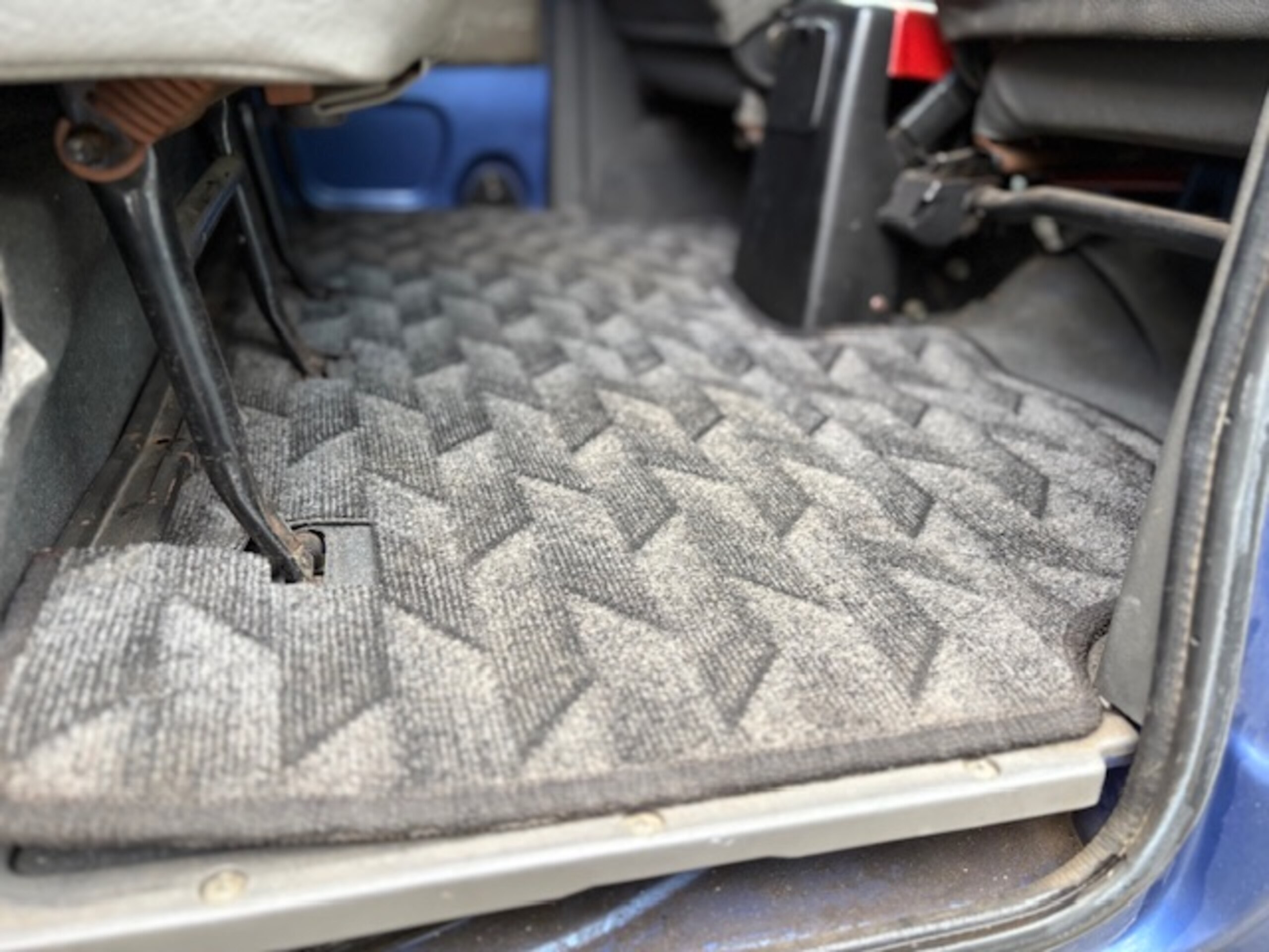 1998 Suzuki Every JDM car for sale — photo 19 of 25