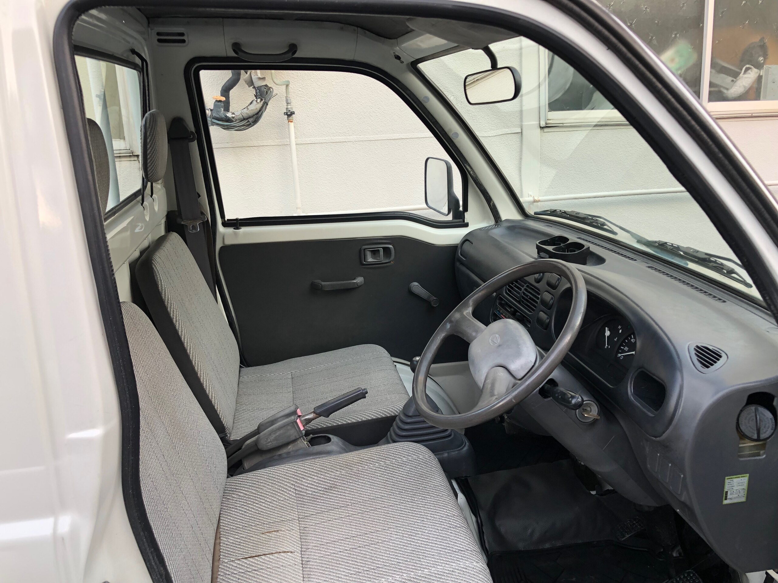 1998 Daihatsu Hijet JDM car for sale — photo 3 of 25