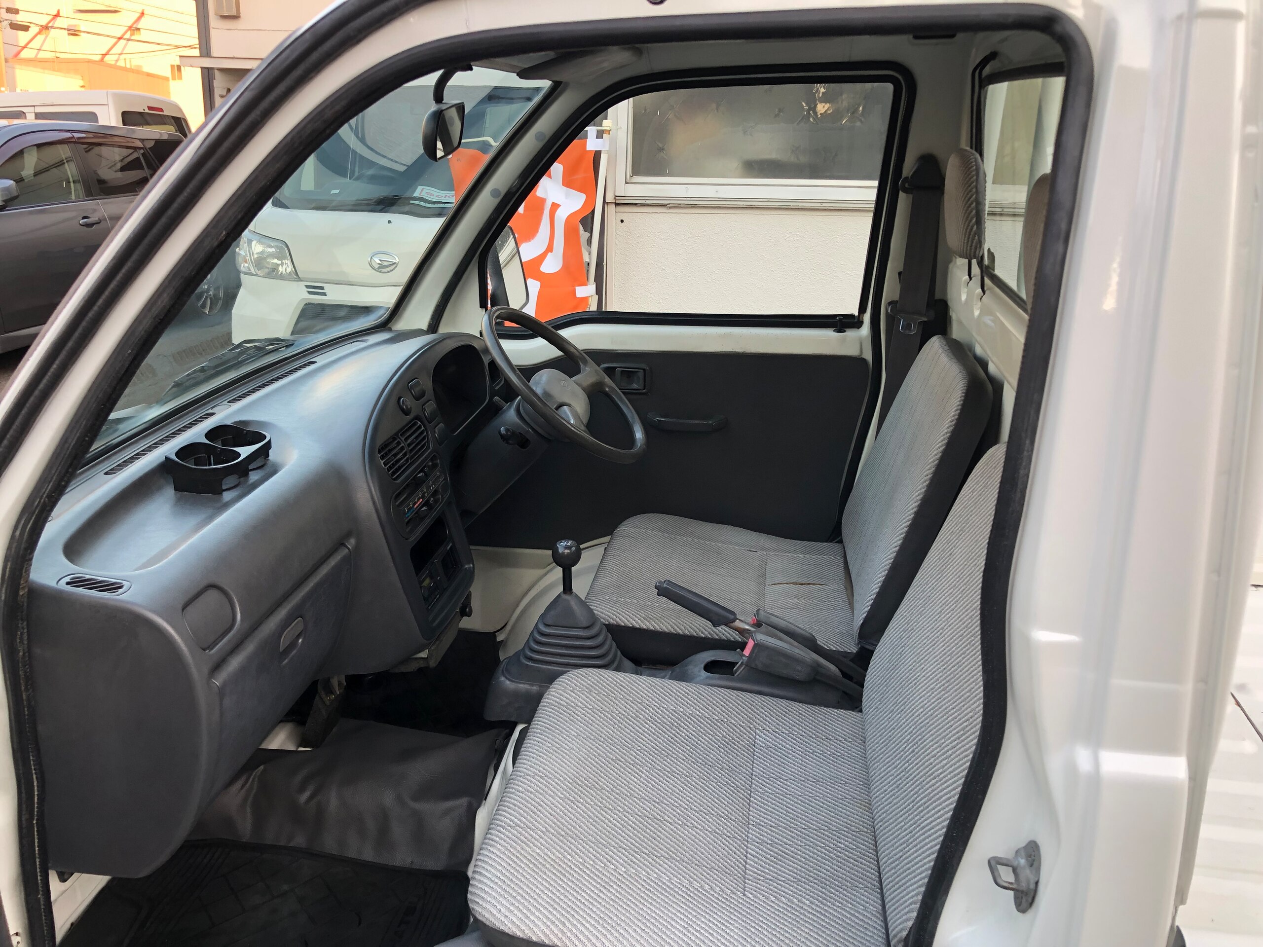 1998 Daihatsu Hijet JDM car for sale — photo 4 of 25