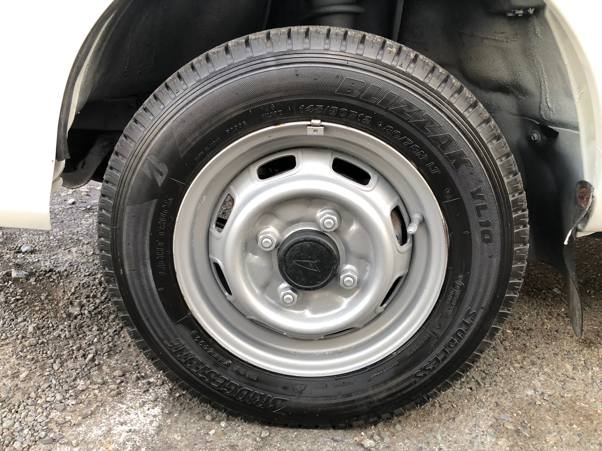 1998 Daihatsu Hijet JDM car for sale — photo 21 of 25