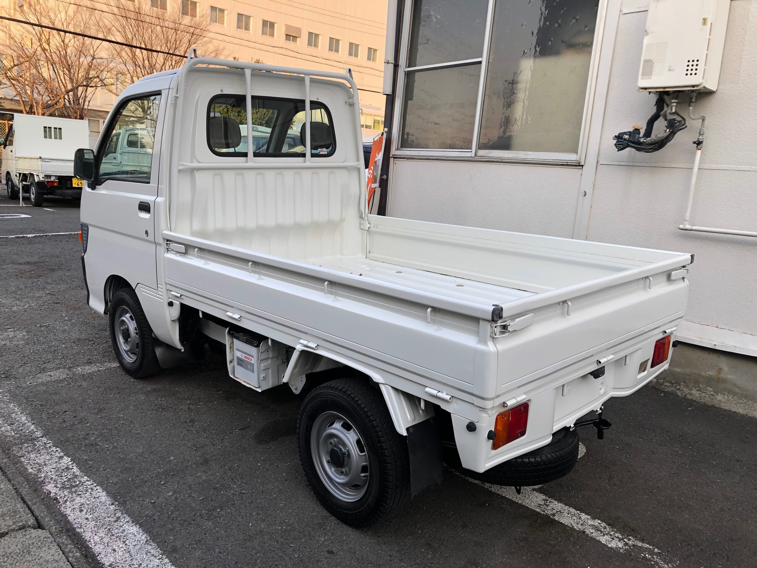 1998 Daihatsu Hijet JDM car for sale — photo 10 of 25