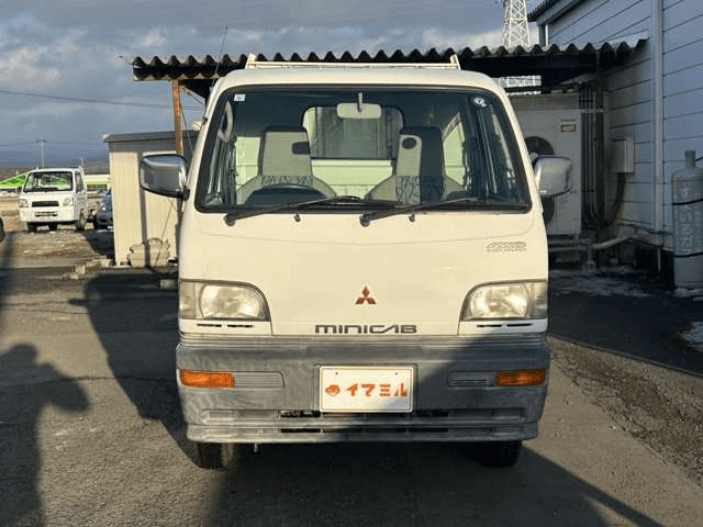 1998 Mitsubishi Minicab JDM car for sale — photo 2 of 23