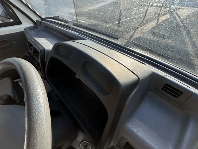 1998 Mitsubishi Minicab JDM car for sale — photo 17 of 23