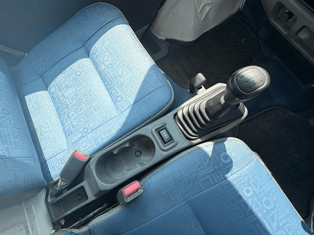 2000 Mitsubishi Minicab JDM car for sale — photo 21 of 25