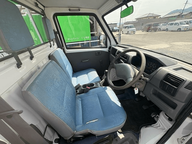 2000 Mitsubishi Minicab JDM car for sale — photo 17 of 25