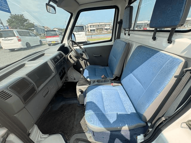 2000 Mitsubishi Minicab JDM car for sale — photo 2 of 25