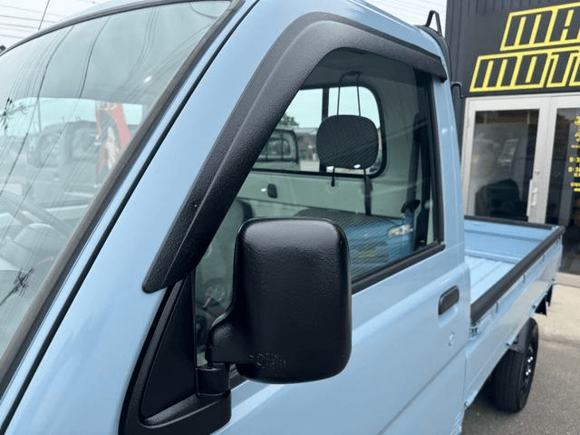 1999 Daihatsu Hijet JDM car for sale — photo 13 of 25