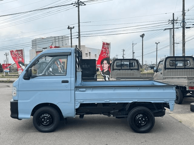 1999 Daihatsu Hijet JDM car for sale — photo 15 of 25