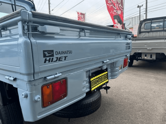 1999 Daihatsu Hijet JDM car for sale — photo 18 of 25