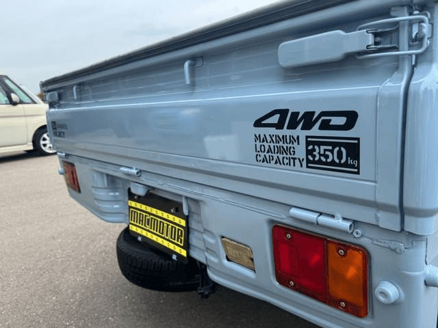 1999 Daihatsu Hijet JDM car for sale — photo 21 of 25