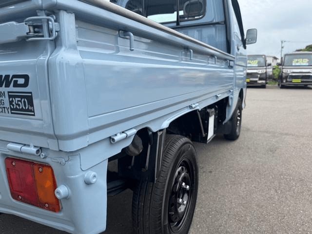 1999 Daihatsu Hijet JDM car for sale — photo 22 of 25