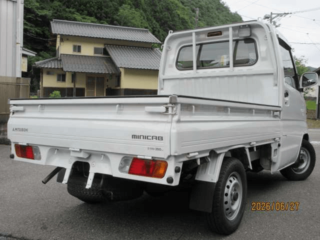 2000 Mitsubishi Minicab JDM car for sale — photo 2 of 25