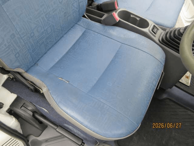 2000 Mitsubishi Minicab JDM car for sale — photo 21 of 25