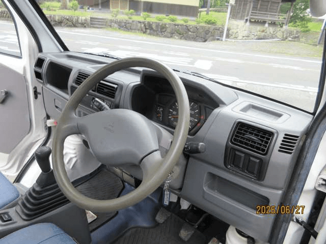 2000 Mitsubishi Minicab JDM car for sale — photo 11 of 25