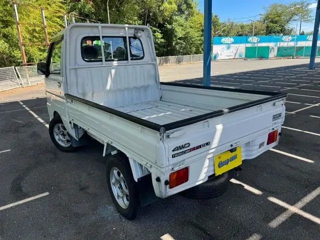 1999 Daihatsu Hijet JDM car for sale — photo 4 of 25