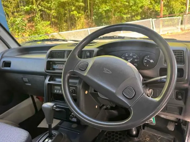 1999 Daihatsu Hijet JDM car for sale — photo 23 of 25