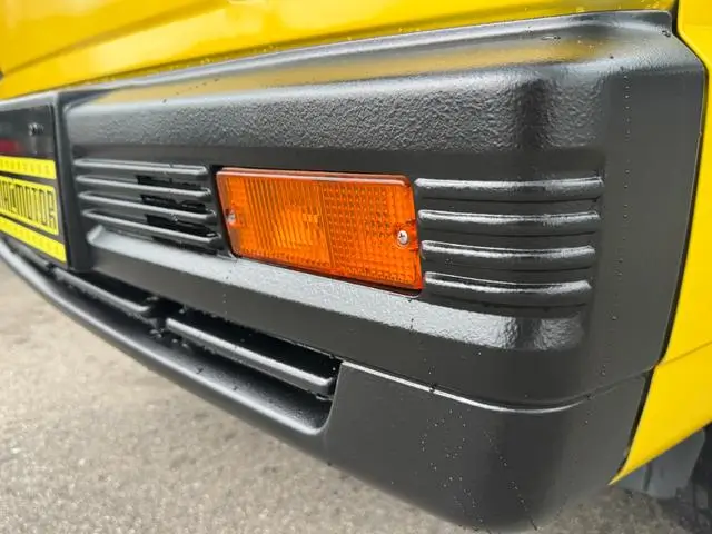 1993 Mitsubishi Minicab JDM car for sale — photo 5 of 25