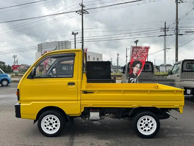 1993 Mitsubishi Minicab JDM car for sale — photo 15 of 25