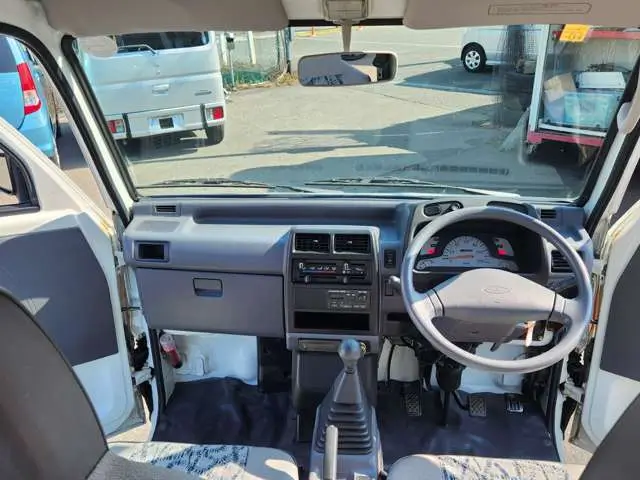 1997 Mitsubishi Minicab JDM car for sale — photo 14 of 20