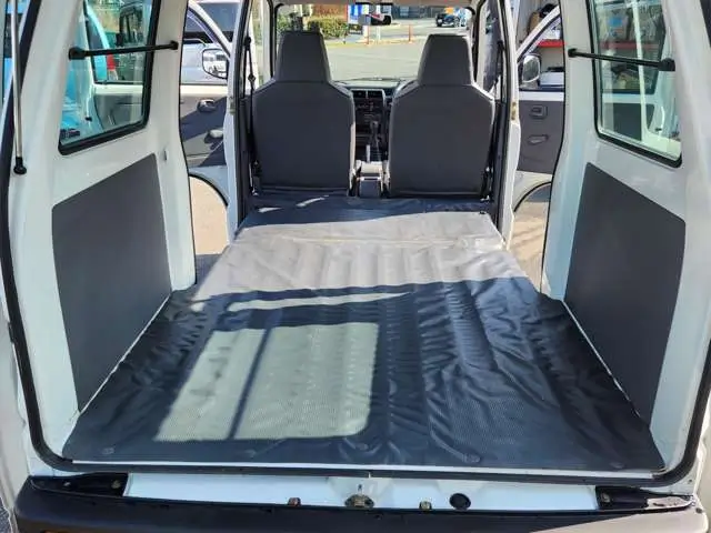 1997 Mitsubishi Minicab JDM car for sale — photo 17 of 20