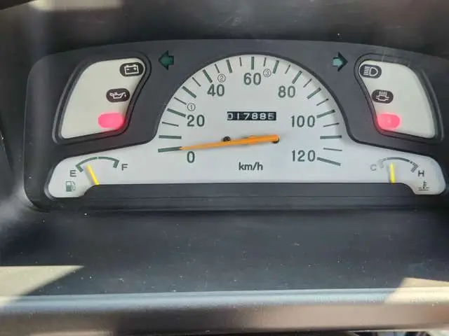 1997 Mitsubishi Minicab JDM car for sale — photo 18 of 20