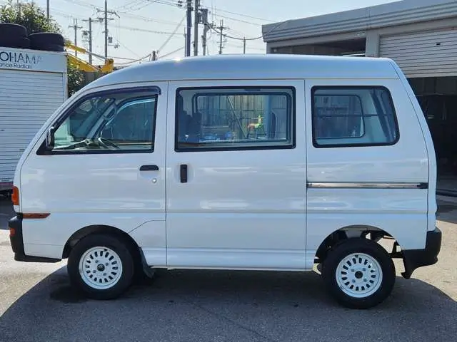 1997 Mitsubishi Minicab JDM car for sale — photo 7 of 20