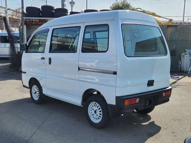 1997 Mitsubishi Minicab JDM car for sale — photo 4 of 20
