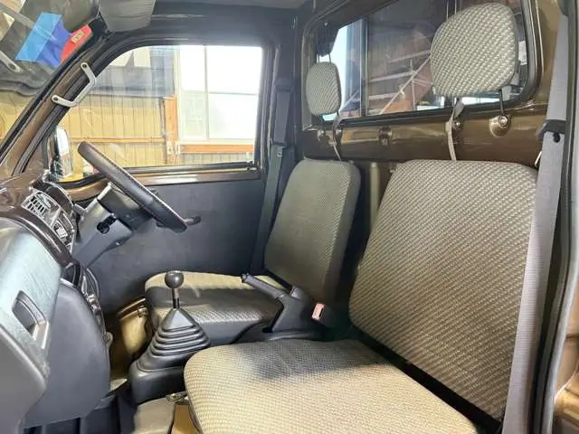 1999 Daihatsu Hijet JDM car for sale — photo 10 of 25