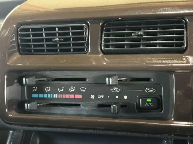 1999 Daihatsu Hijet JDM car for sale — photo 12 of 25