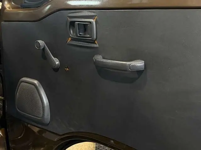 1999 Daihatsu Hijet JDM car for sale — photo 23 of 25