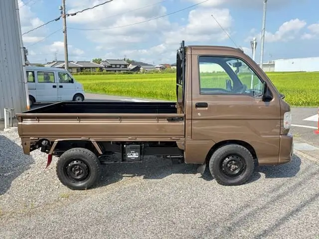 1999 Daihatsu Hijet JDM car for sale — photo 6 of 25
