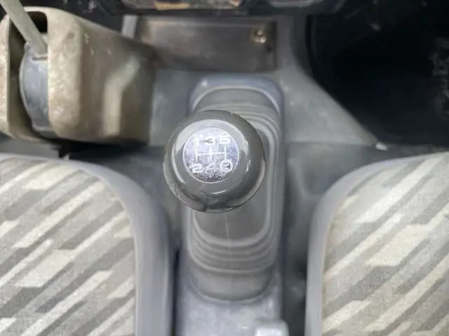2000 Daihatsu Hijet JDM car for sale — photo 21 of 25