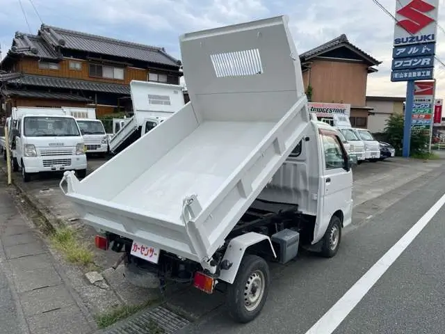 2000 Daihatsu Hijet JDM car for sale — photo 2 of 25