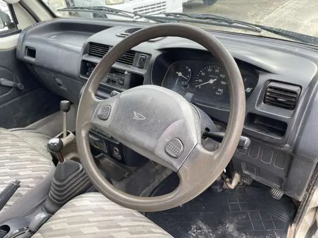 2000 Daihatsu Hijet JDM car for sale — photo 3 of 25