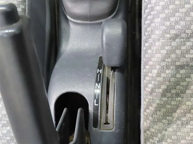 2000 Daihatsu Hijet JDM car for sale — photo 12 of 20