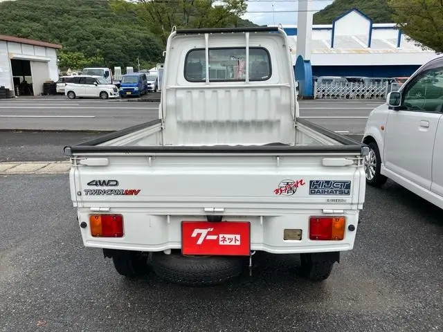 1997 Daihatsu Hijet JDM car for sale — photo 11 of 25