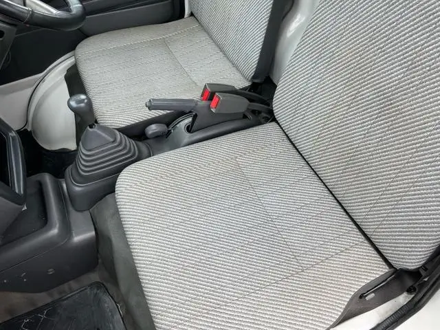 1997 Daihatsu Hijet JDM car for sale — photo 24 of 25