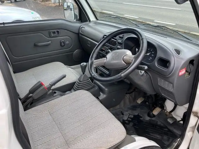 1997 Daihatsu Hijet JDM car for sale — photo 3 of 25