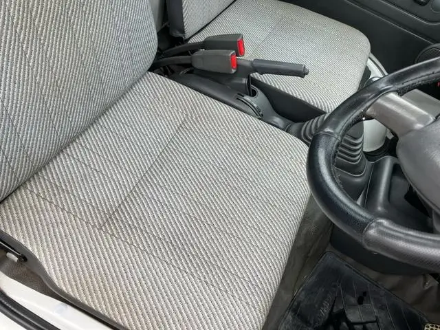 1997 Daihatsu Hijet JDM car for sale — photo 19 of 25